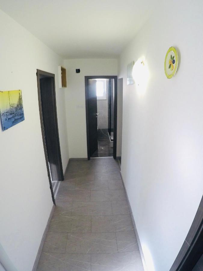 Apartments Lopac جادرانوفو المظهر الخارجي الصورة