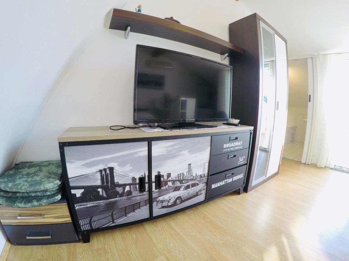Apartments Lopac جادرانوفو المظهر الخارجي الصورة